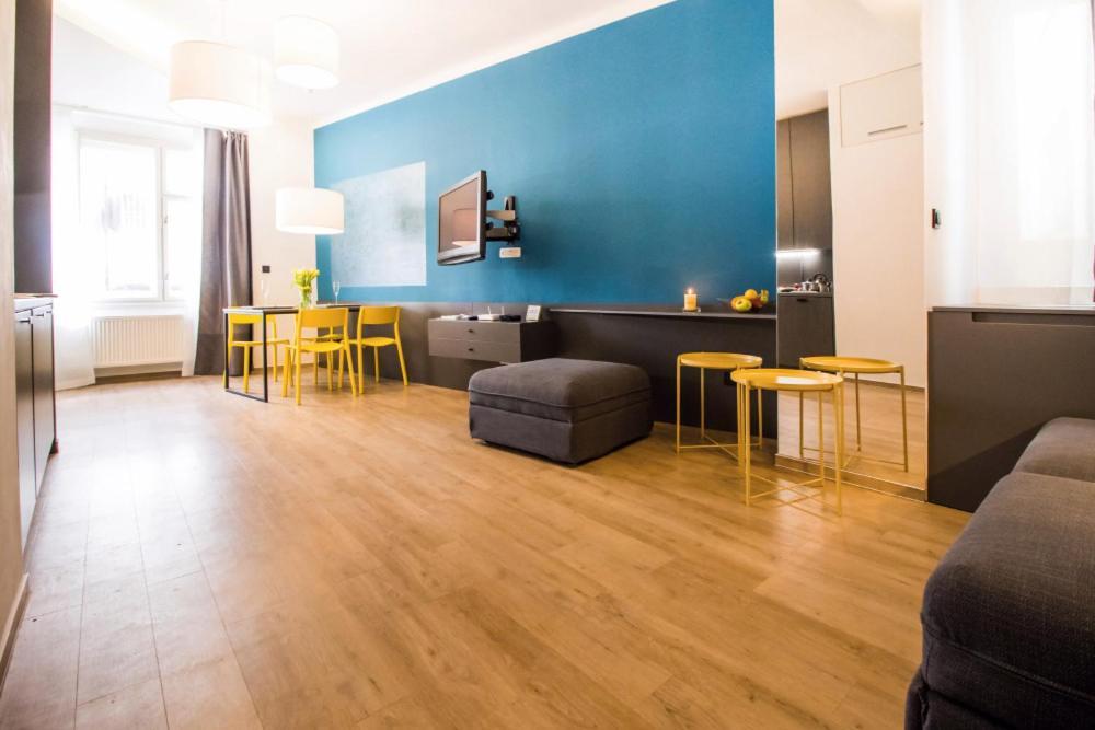 Апартаменты In The Hearth Of The City Centre, Old Town Square - 3Min Прага Экстерьер фото